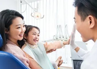 关注青少年口腔健康，预防牙周疾病