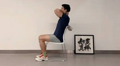 几个动作改善体态拥有好气质