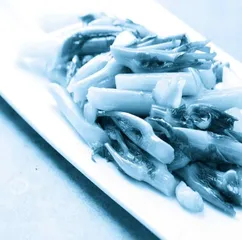 吃隔夜菜导致重度贫血？真相来了 