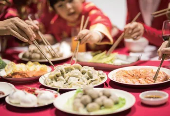 回乡过年，共叙亲情