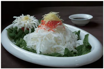 色香味形兼备的花形菜肴