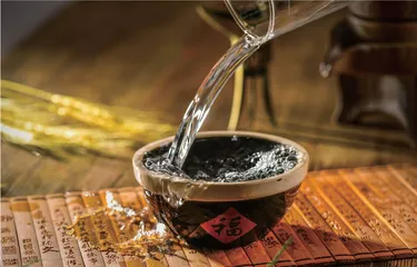 百亿元营收阵营扩容白酒行业向品牌和品质集中