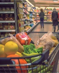 发力自有品牌 本土零售面临多重挑战