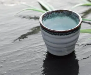 上半年白酒市场表现不佳酒业进入转型期和冷静期