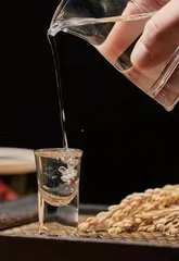 纷纷加码“白酒+” 白酒企业不断尝试年轻化布局