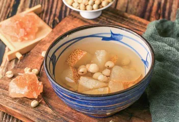 因时而食 花样繁多 广式糖水堪称“岭南瑰宝”