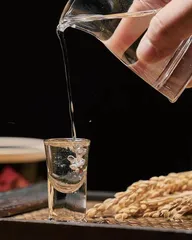 “酱香拿铁”爆火出圈　跨界合作并不适用于所有酒企