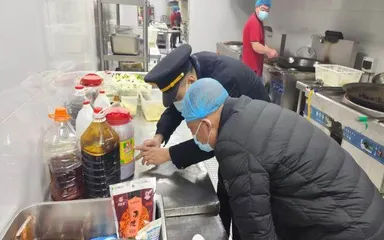 许昌市开展春季校园食品安全专项检查，筑牢师生“舌尖防线”