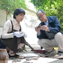 尹元红：把家乡“画”在树皮里1