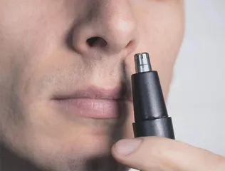 长出来的鼻毛能拔吗