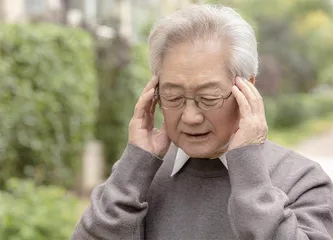 穴位按揉缓解酒后头痛，古已有之