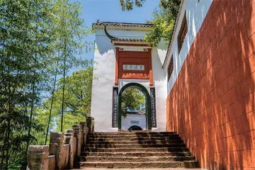 走近东坡赤壁