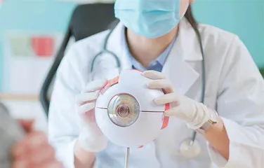 你以为的“老花眼”，可能是患上了“黄斑前膜”2