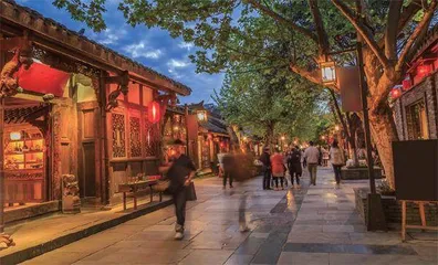 游锦里:“穿越时空”的梦境之旅1