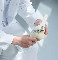 人工关节如何选1