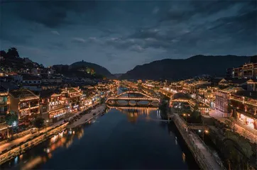 拨动心弦的凤凰古城