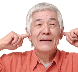 60岁老爸突然成了“无理王”，原来竟是“更年期”到了