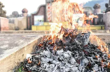 青烟袅袅清明时，警惕祭祀纸钱致铅中毒