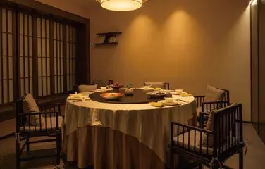 酒酣趁菜热