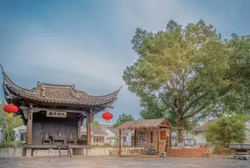 寻城中古韵，享味风土