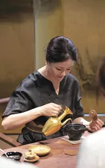 半生舞蹈半生茶
