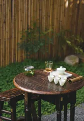 “95后”小余的大理茶客厅