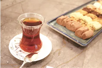 伊斯坦布尔：郁金香杯里，装着茶色的“呼愁”