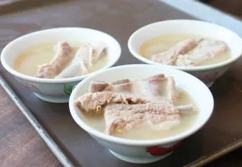 一碗肉骨茶的乡愁