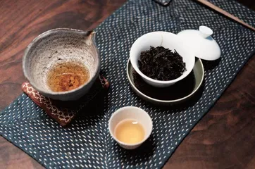 茶是否要一味“追香”？
