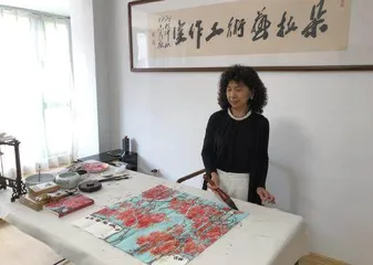 品茶听香，蕉风词笔赋深情
