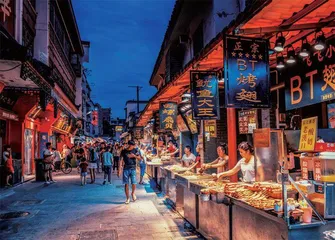 大街小巷重现“烟火气”