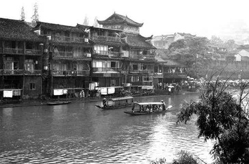 烟雨沱江