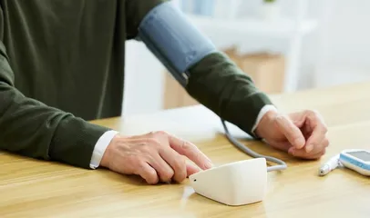血压忽高忽低，是否需要治疗？
