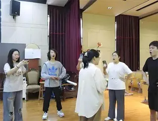 系统化戏剧社团对高中生心理社会问题的情境化干预