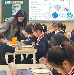 小学美术信息化教学如何培养学生的创造力
