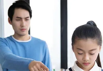 如何应对青春期逆反心理