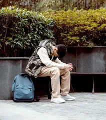 是谁让男孩陷入初恋迷途？
