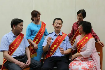 立德树人 共同关心 形成合力3