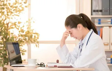 心灵守护者的内心世界:精神科医生的自我关怀之道1