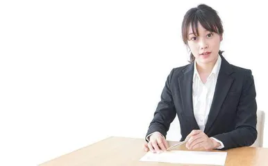 她在故意为难我