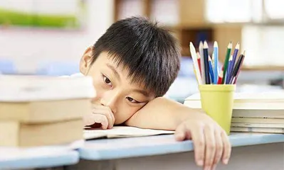 孩子受同学排挤了该怎么办？
