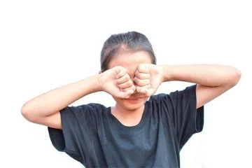 “再不听话，妈妈就不要你了”