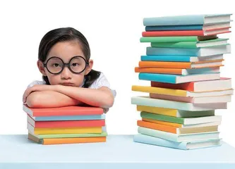 孩子肩上无形的重压
