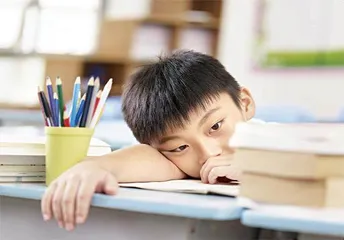 青少年从非自杀性自伤到自杀有多大风险？