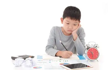 孩子不是逃避学习，是抑郁了
