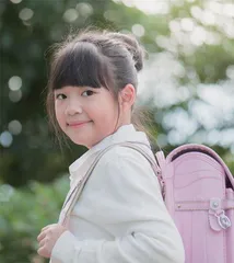 孩子自卑紧张不愿意上学，家长该怎么办？