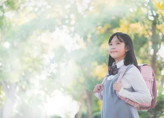 转入新学校，该如何应对人际困扰？