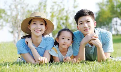 满足孩子心理需求　唯有亲师共情陪伴