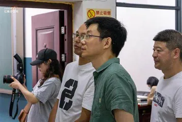 张德芬空间进校园:捐赠十万码洋爱心图书,助力青少年成长6