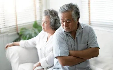 缘何恩爱夫妻晚年变“怨偶”